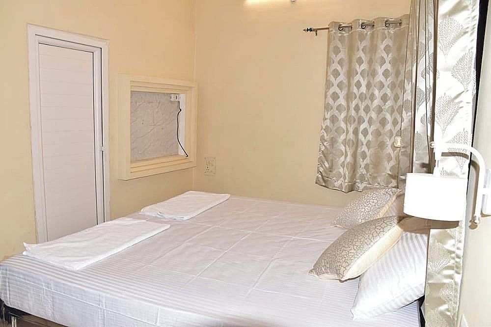 Deluxe Double Room, City View