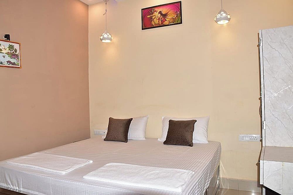 Family Double Room, City View
