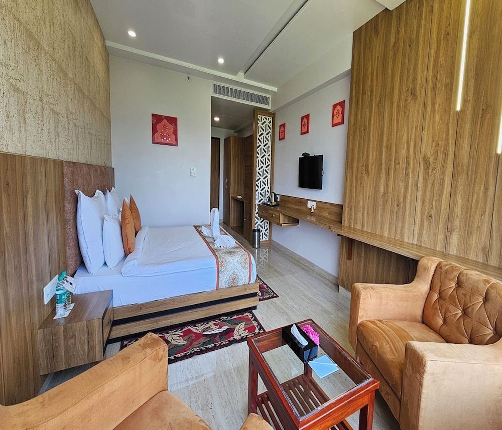 Bamboo Saa Mulberry Resort Pushkar Deluxe Garden View 7