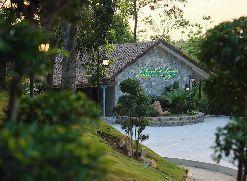Blanket Days Resort and Spa
