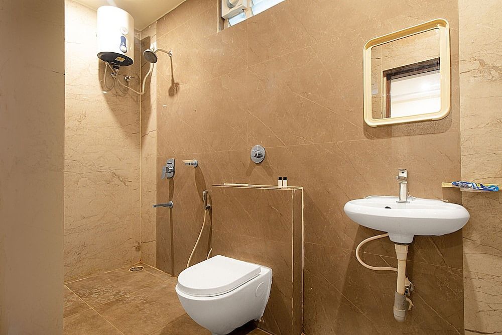 beestay Hotels MG Road vijayawada Deluxe Room 4