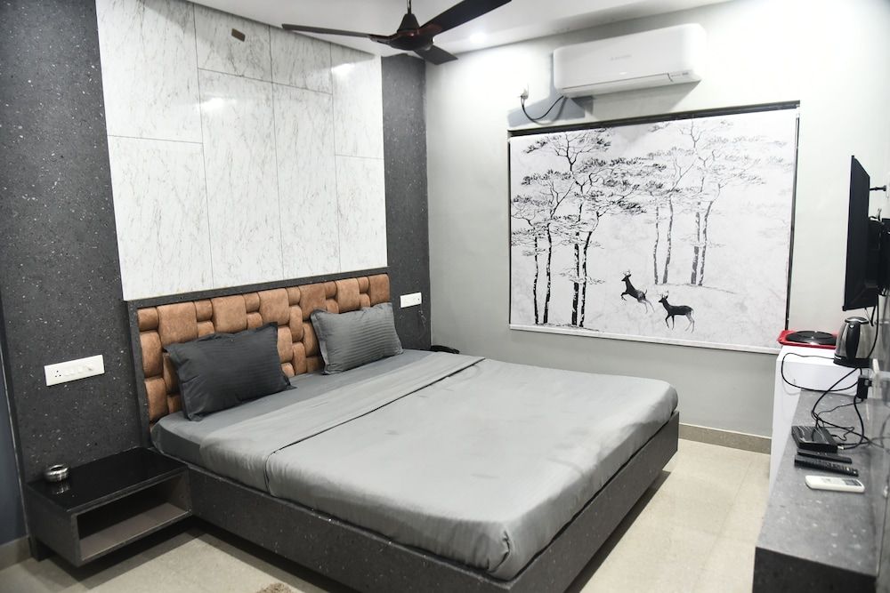 Nirmalya Grand Deluxe Room