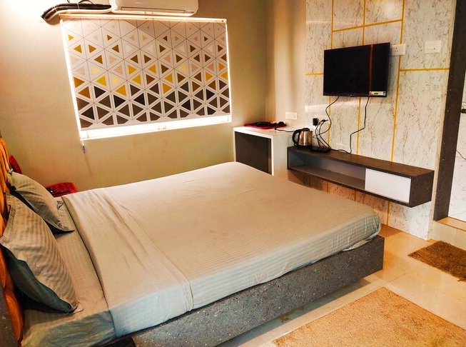 Super Deluxe Rooms with Balcony