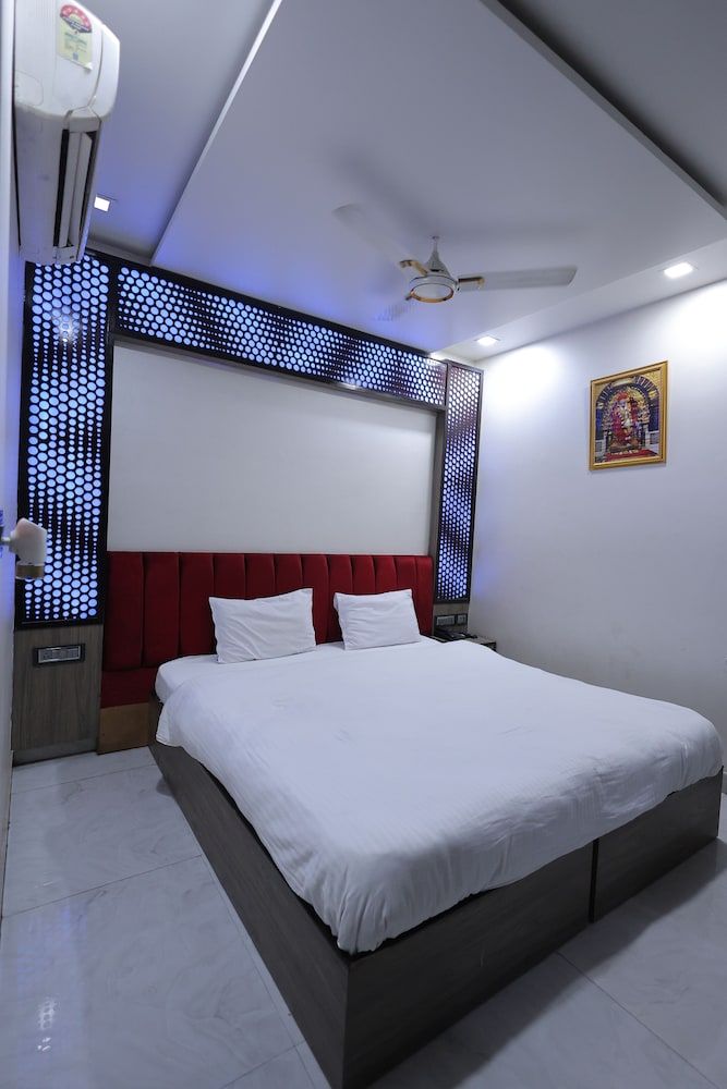 Hotel Grand Sai - Moradabad, Uttar Pradesh Standard Double Room 4