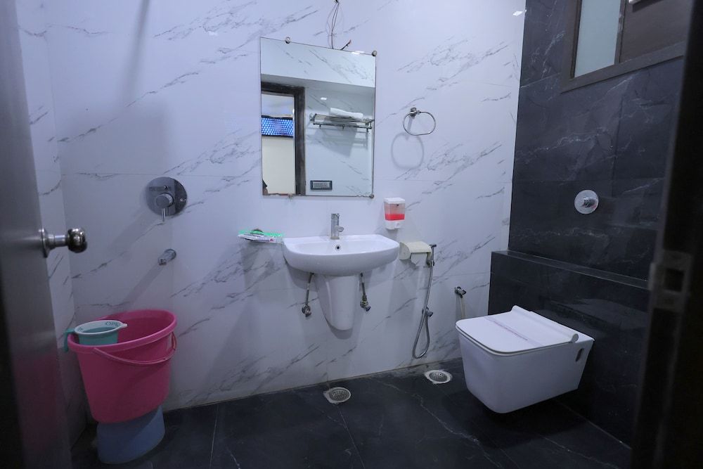 Hotel Grand Sai - Moradabad, Uttar Pradesh Standard Double Room 6