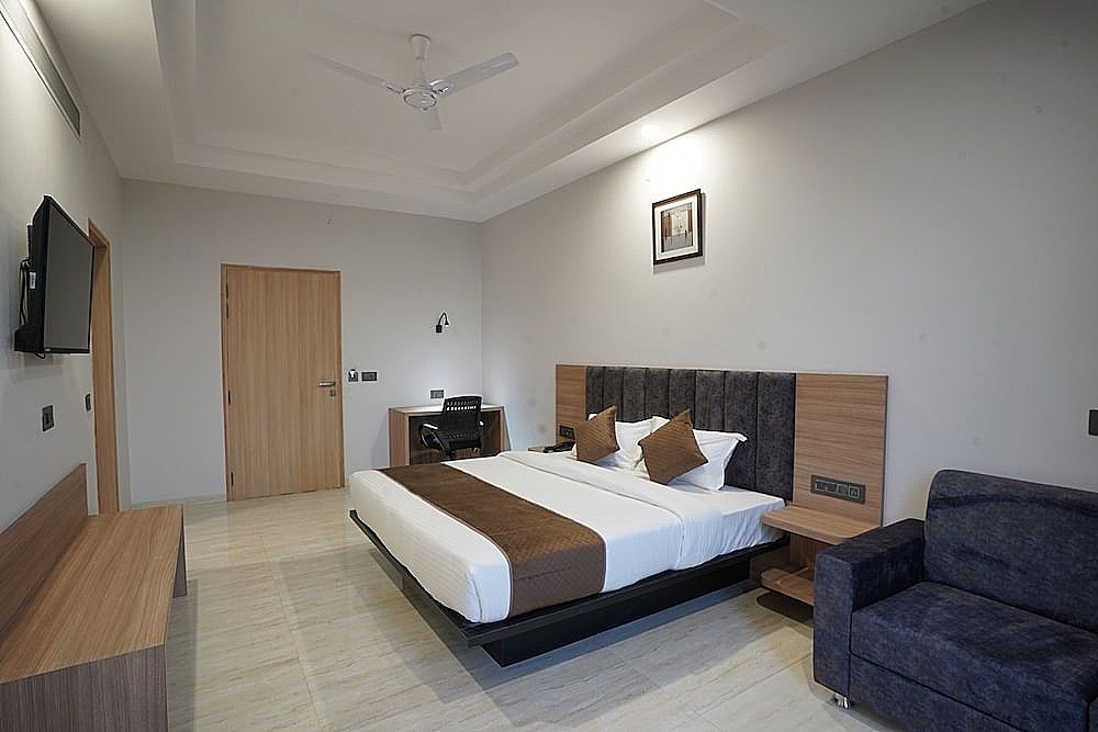 Hotel Krishna INN Deluxe Room 24