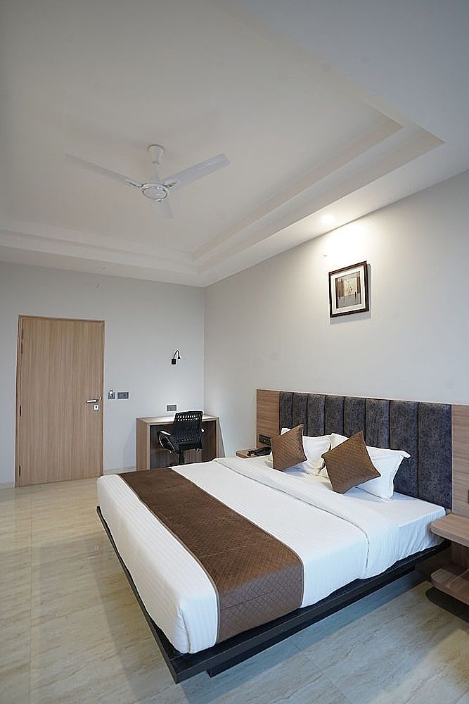 undefined Hotel Krishna INN 10