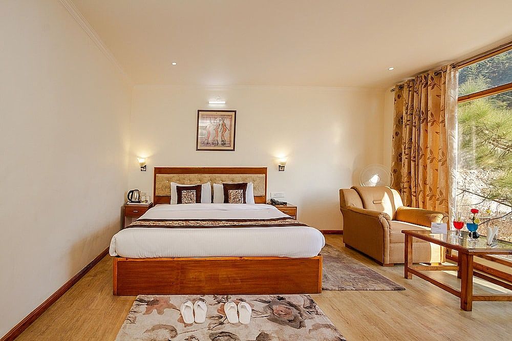 Vaayu Resorts And Spa Manali Deluxe Room 8