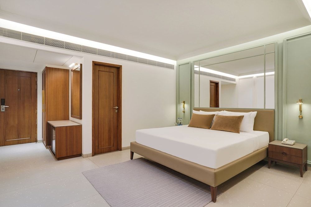 Lemon Tree Hotel Rajkot Executive Room 4