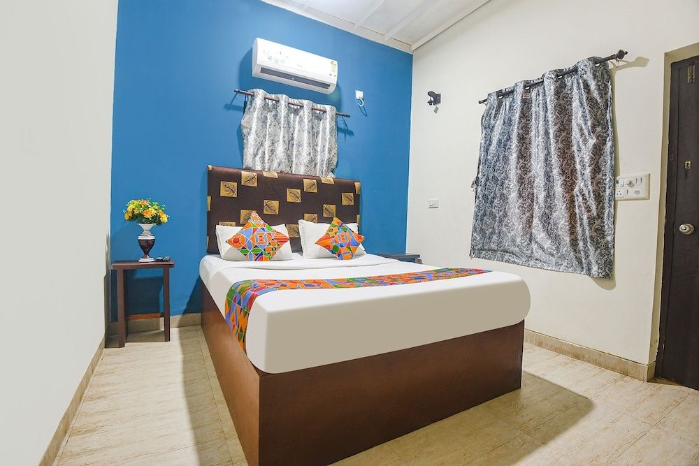 FabExpress IRAA Resort