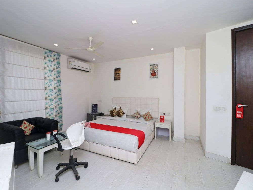 OYO 12346 Siris Inn Double or Twin Room 2