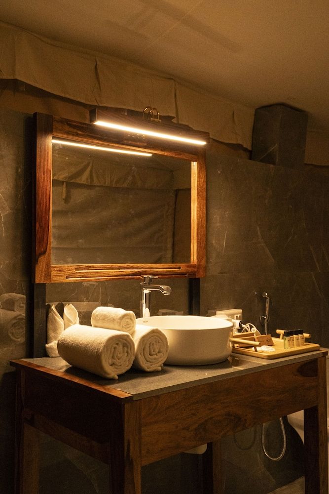 Desert Trails KhuriVillage Superior Twin Room 5