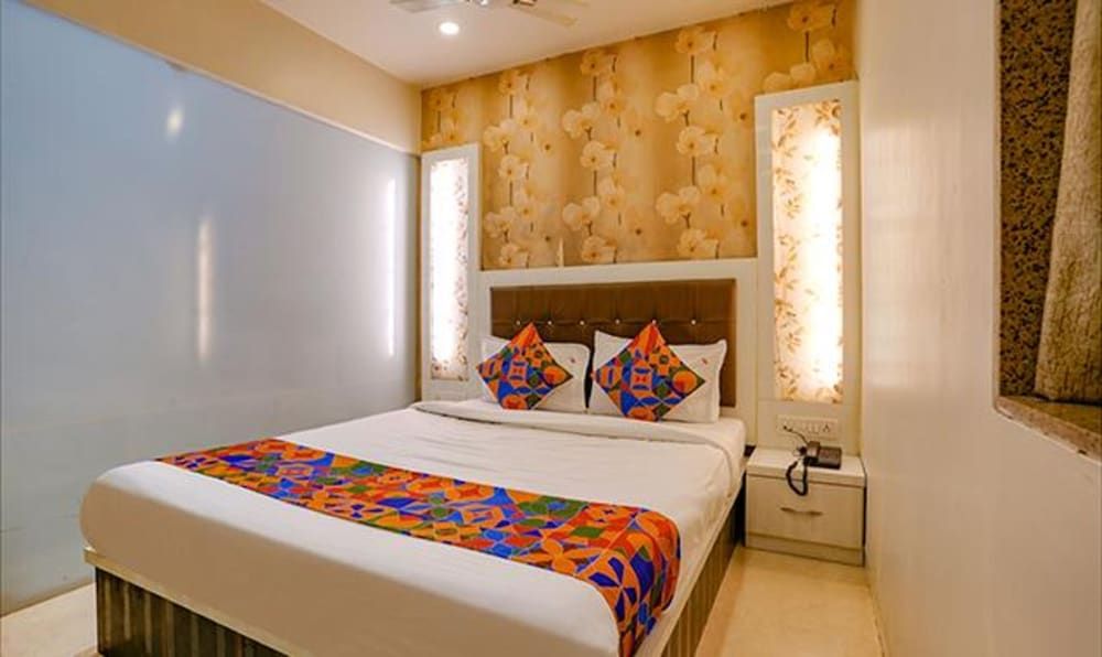 Fabhotel Wok Residency