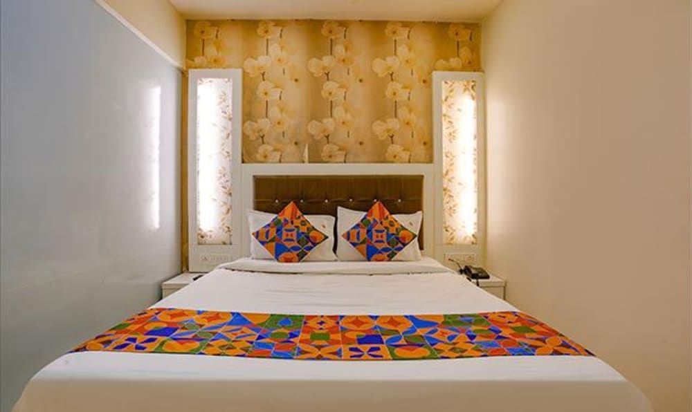 Fabhotel Wok Residency