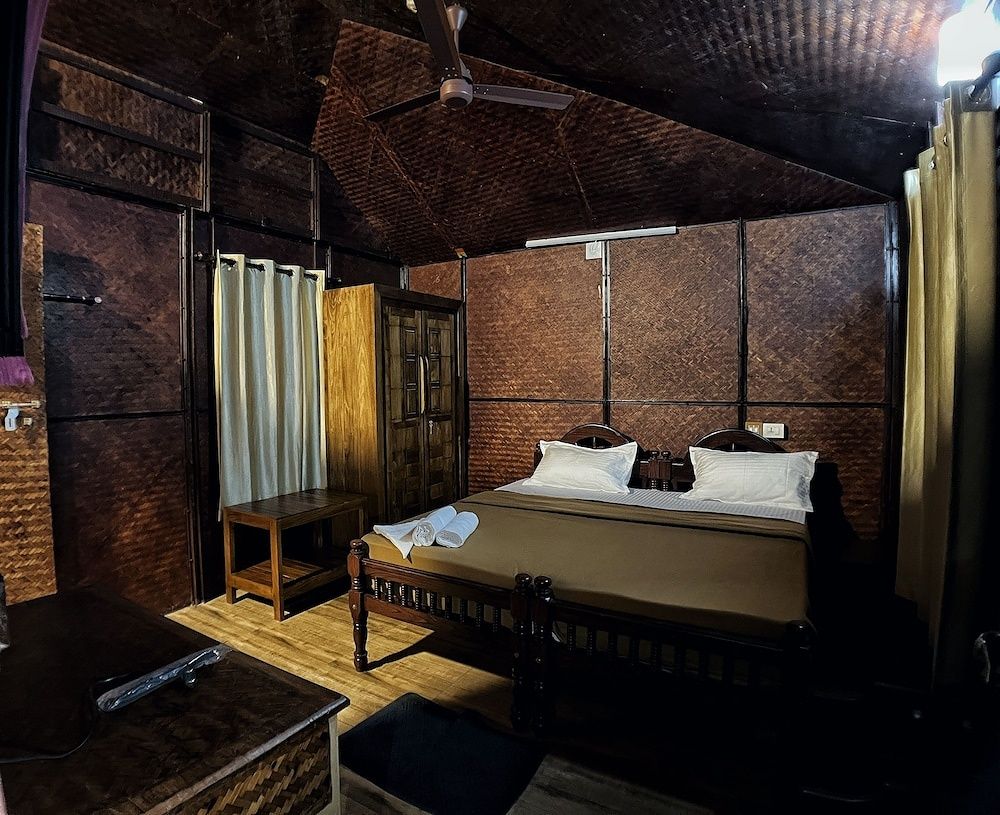 Mahout resort Bamboo Shack 5