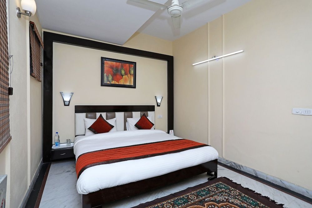 OYO 10057 Hotel Laksh Residency Double or Twin Room 6