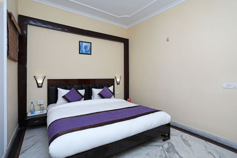 OYO 10057 Hotel Laksh Residency Double or Twin Room 7