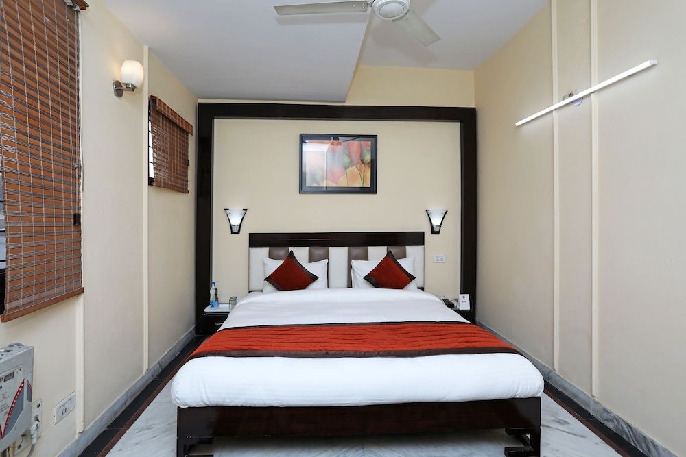 OYO 10057 Hotel Laksh Residency Double or Twin Room 8