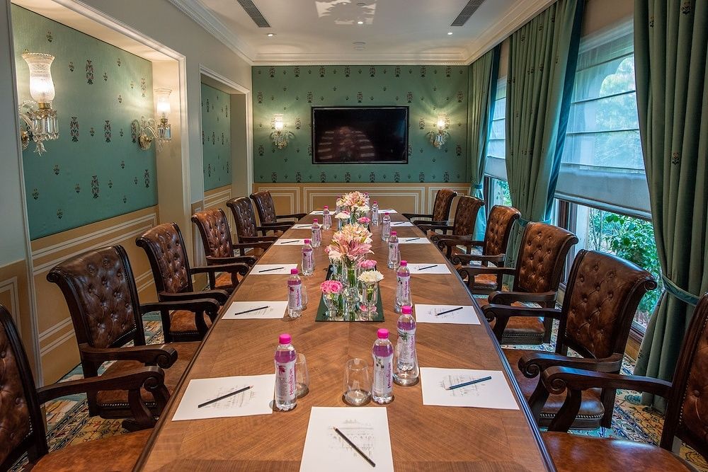 Meeting facility
