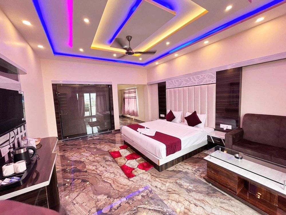 Platinum room