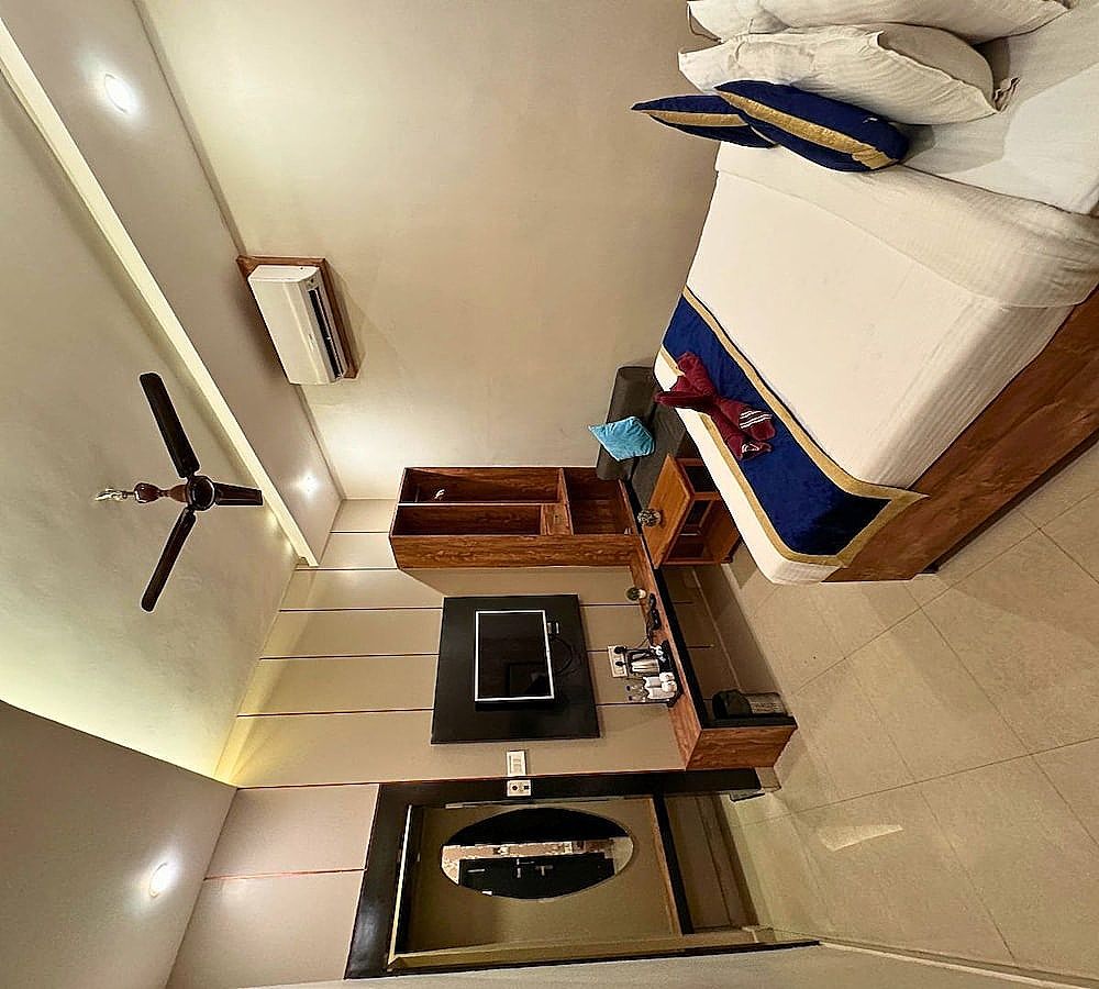 Hotel Runway Inn Premium Room 11