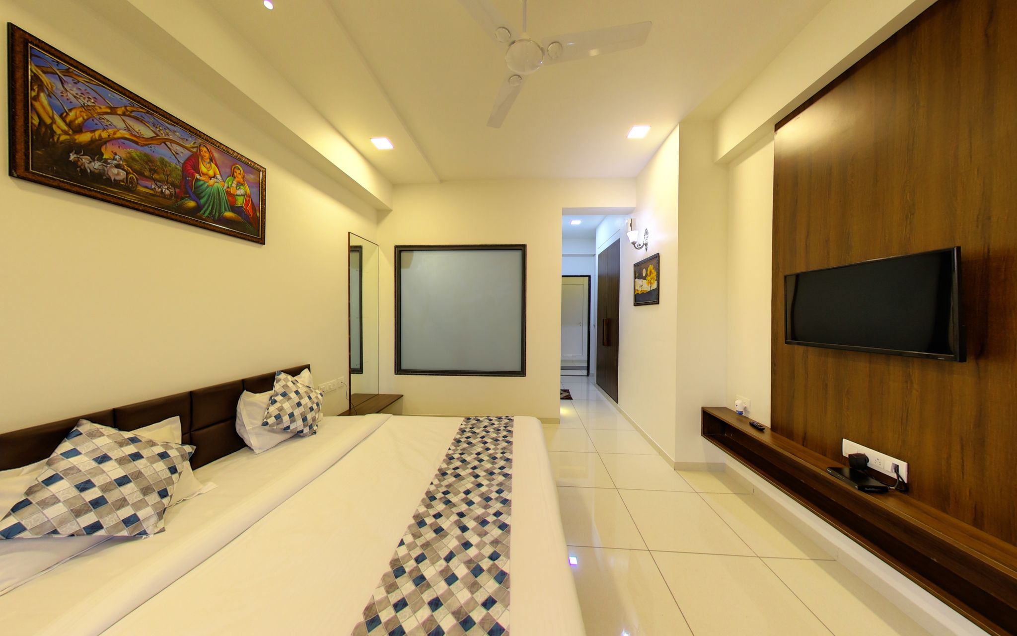 Anantam Resort Luxury Room with Balcony 8