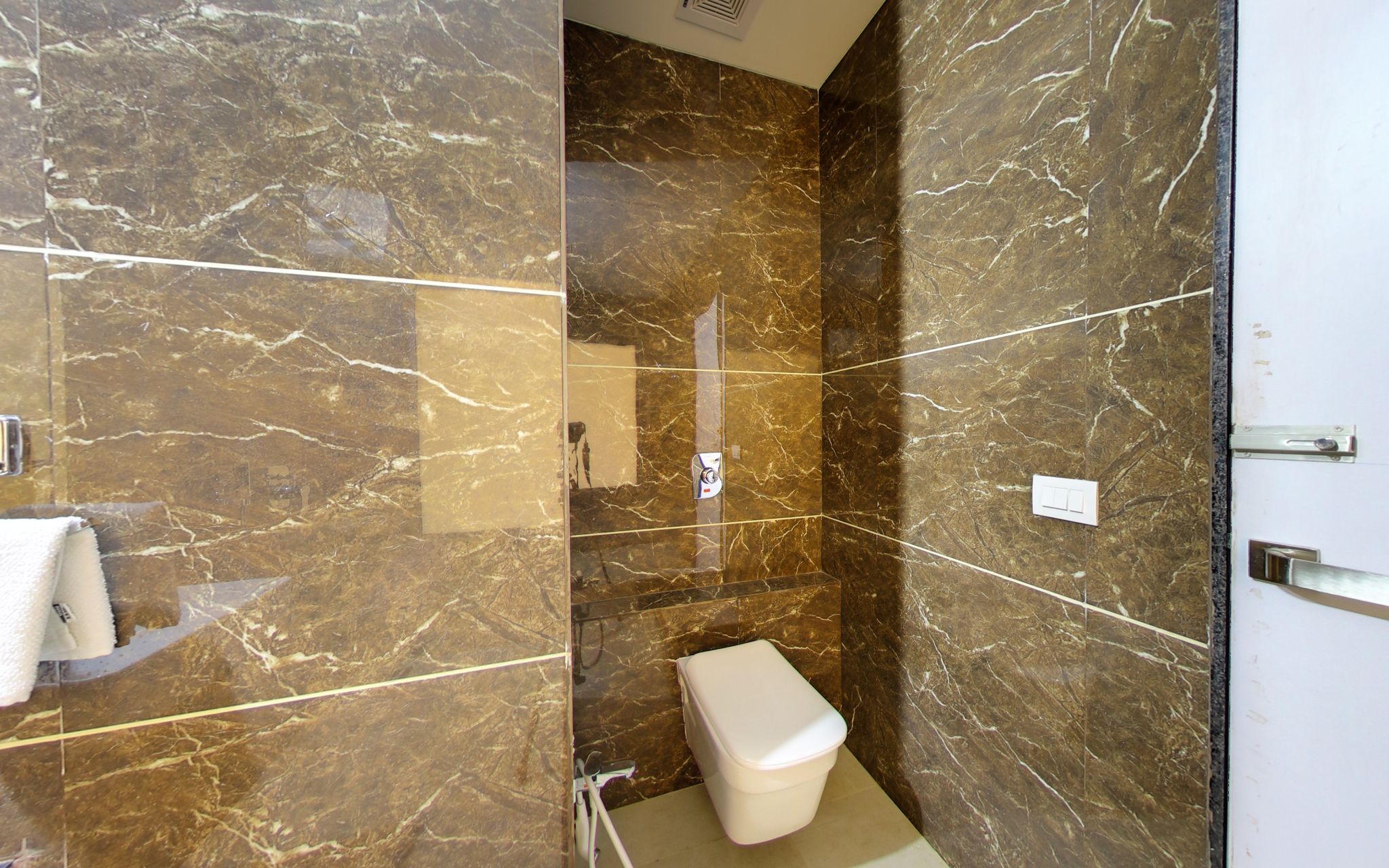 Anantam Resort Deluxe Room 3