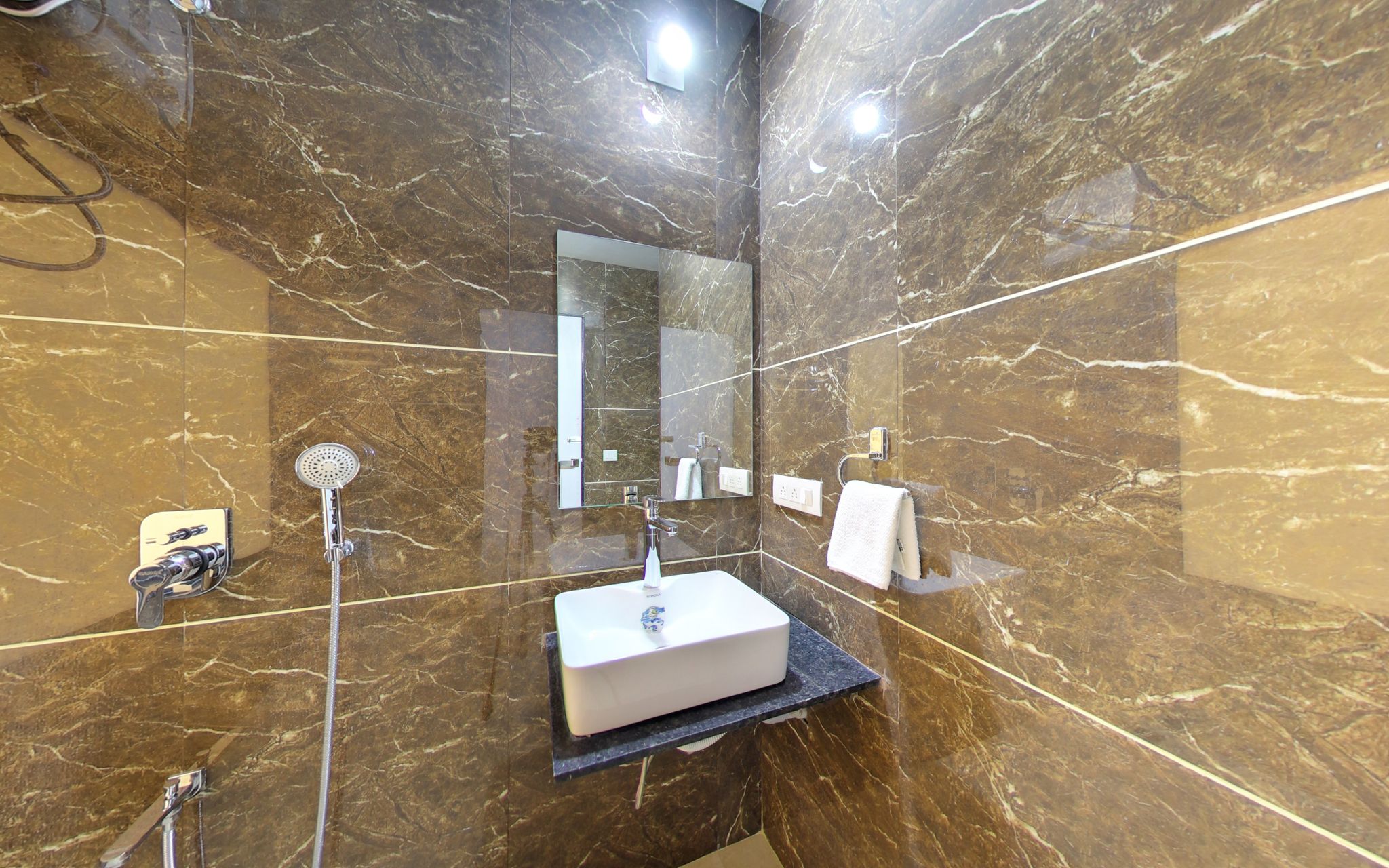 Anantam Resort Luxury Room with Balcony 6