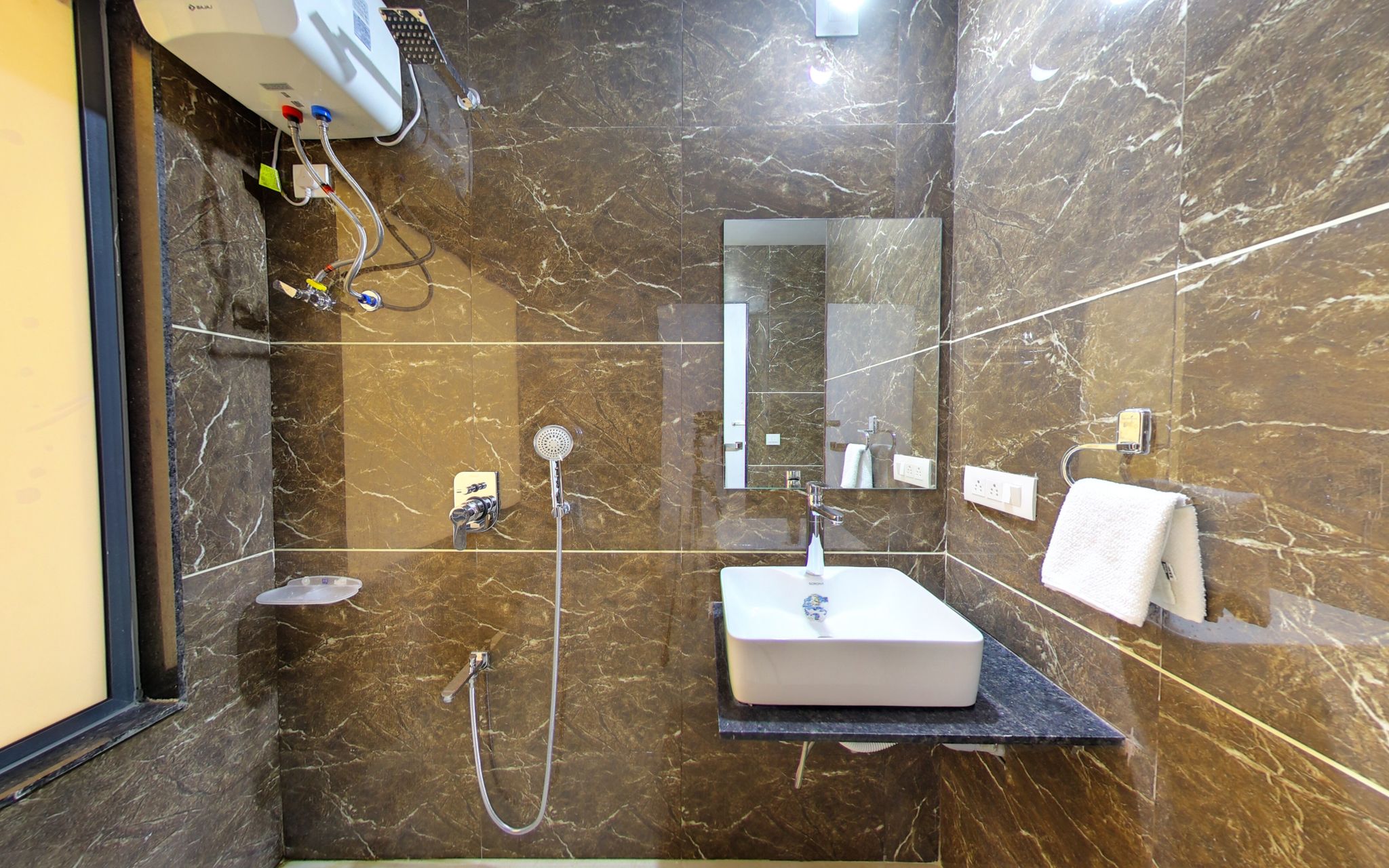 Anantam Resort Luxury Room with Balcony 7