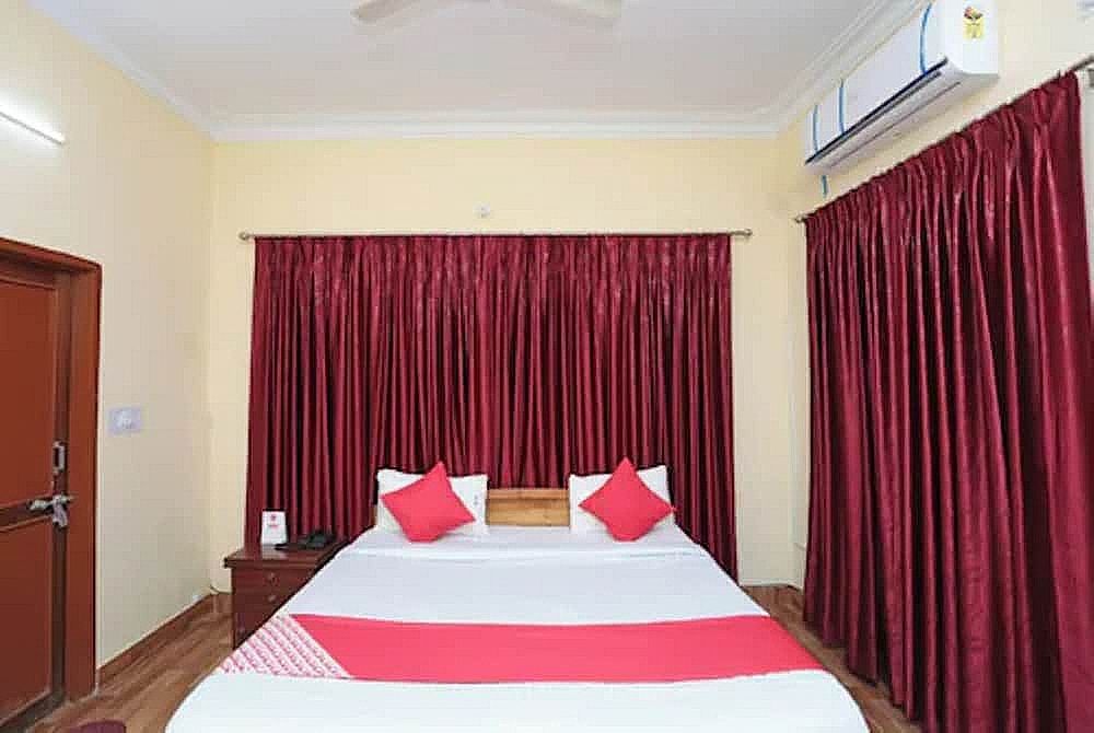 Deluxe Double Room, City View