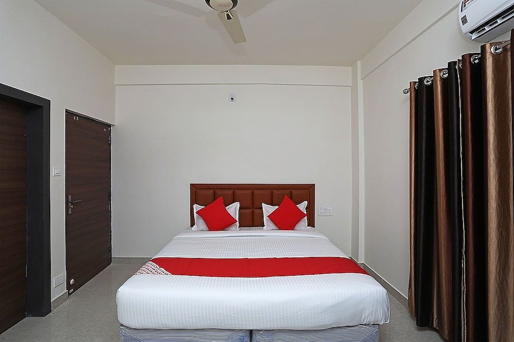 OYO 23251 Prime Residency Standard Room 3