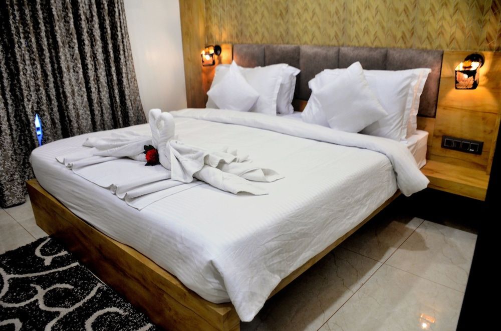 Clarks Collection Somnath Deluxe Room 14
