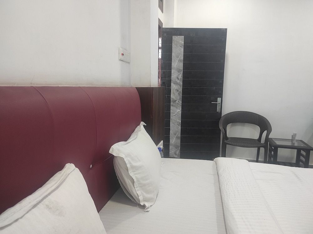 Hotel SG Hub Tower Standard Room 6