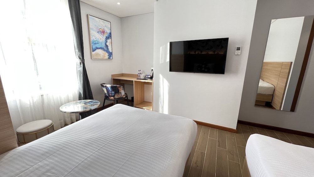 Aurora Boutique Hotel Deluxe Twin Room 4