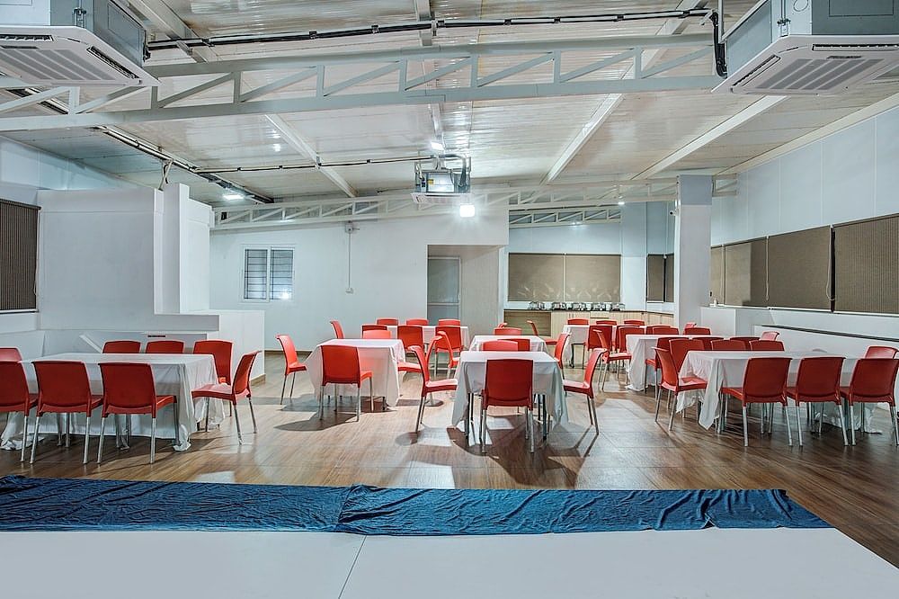 Food & Dining