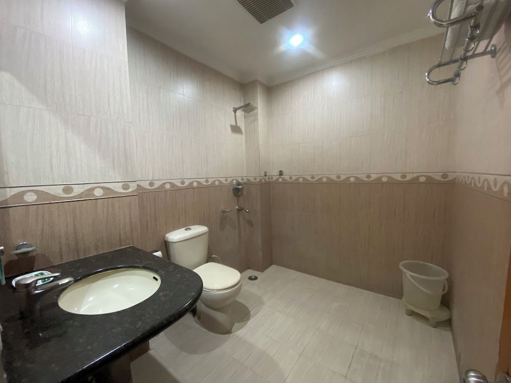 Jalandhar Corporate Suites -Banquet Hall Deluxe Double Room 15