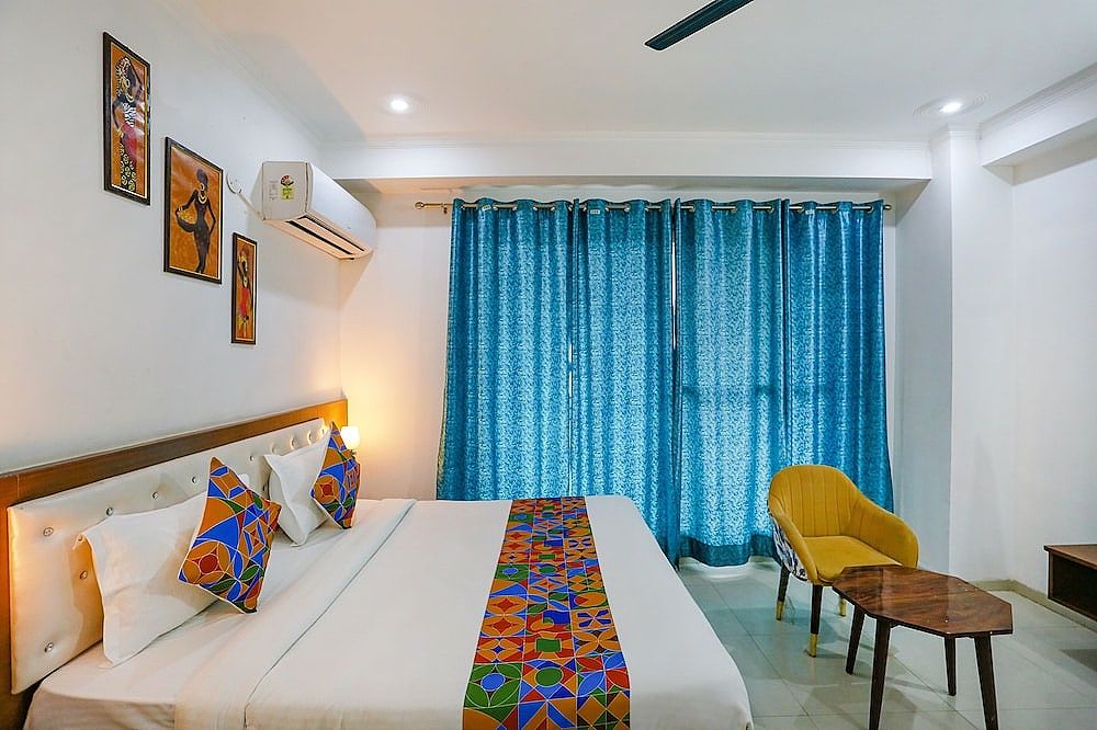 Rejoice Venture Sec-52 Deluxe Double Room