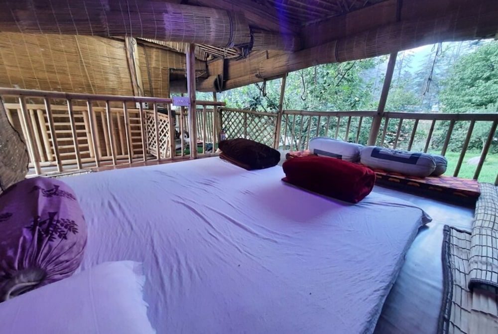 Goroomgo Kasol Huts Kullu