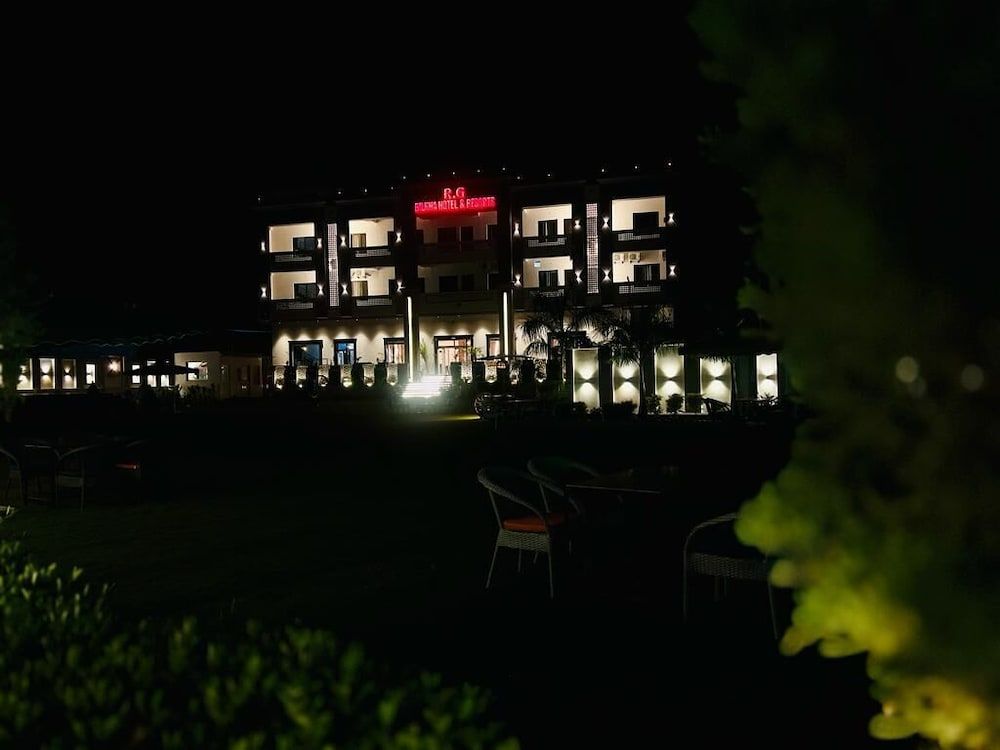 Front of property - evening/night