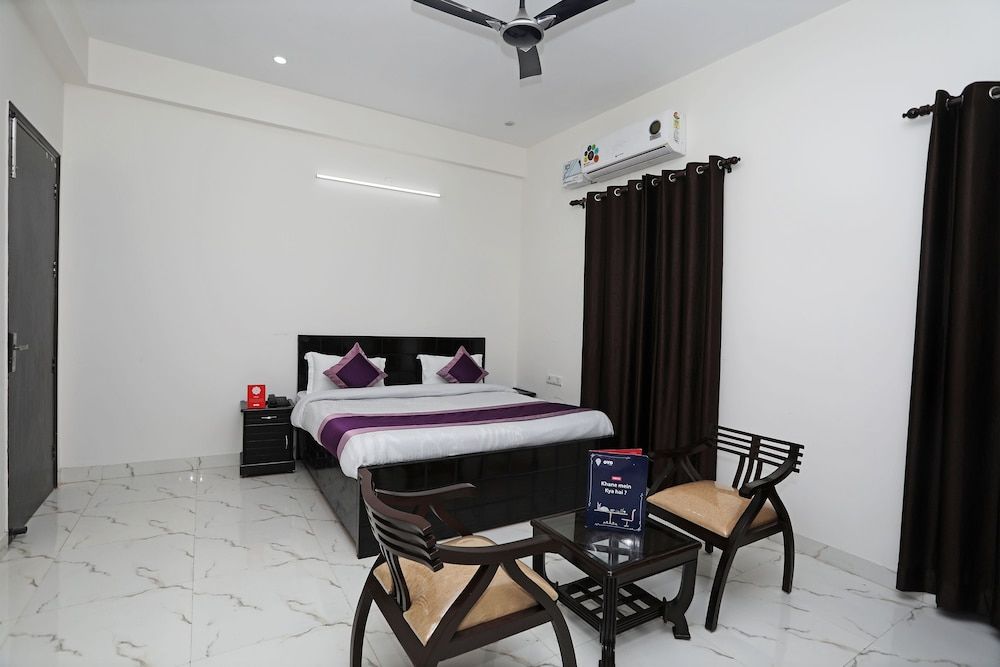 OYO 11004 Heritage India Residency Double or Twin Room 9
