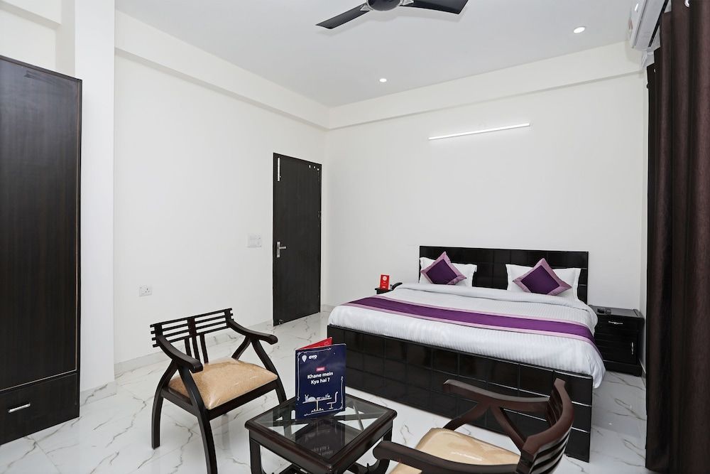 OYO 11004 Heritage India Residency Double or Twin Room 8