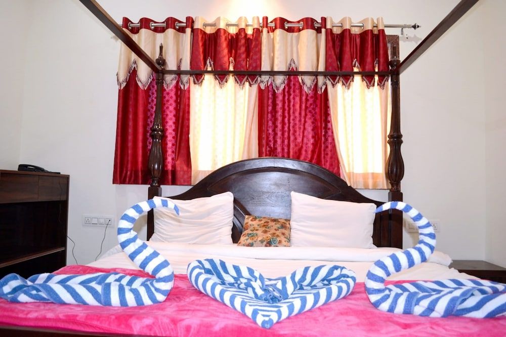 Rudraksh Hotel & Restaurant Standard Room 4