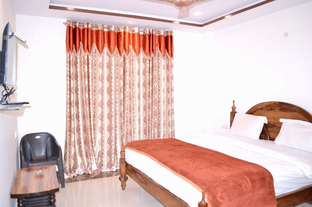 Rudraksh Hotel & Restaurant Standard Room 2