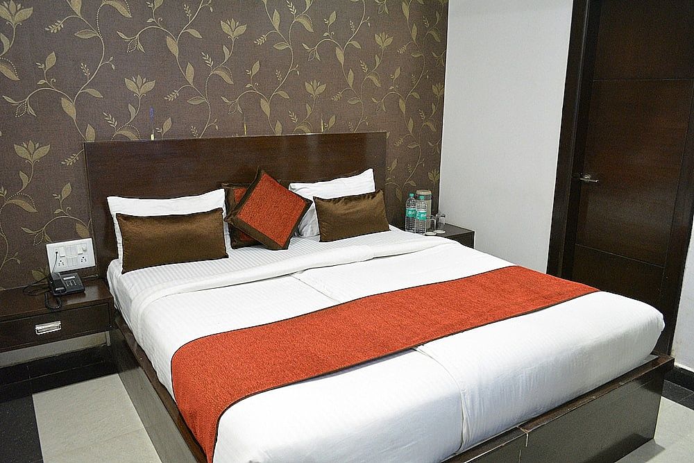Hotel Samovar by Goyal Hoteliers Deluxe Room