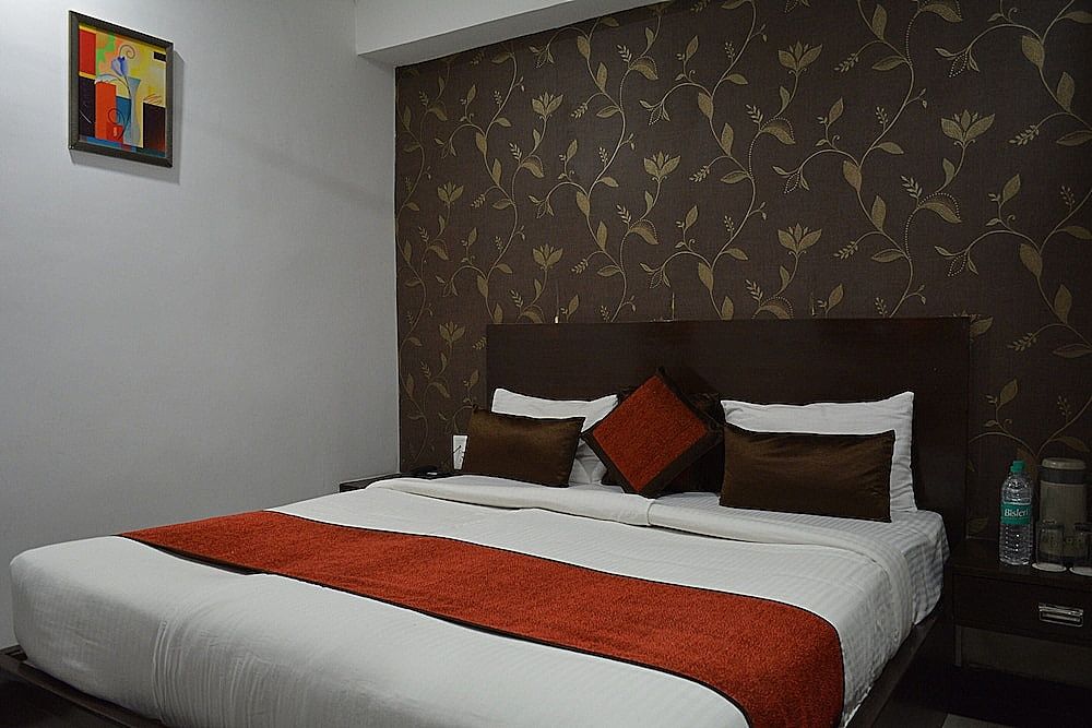 Hotel Samovar by Goyal Hoteliers Deluxe Room 3