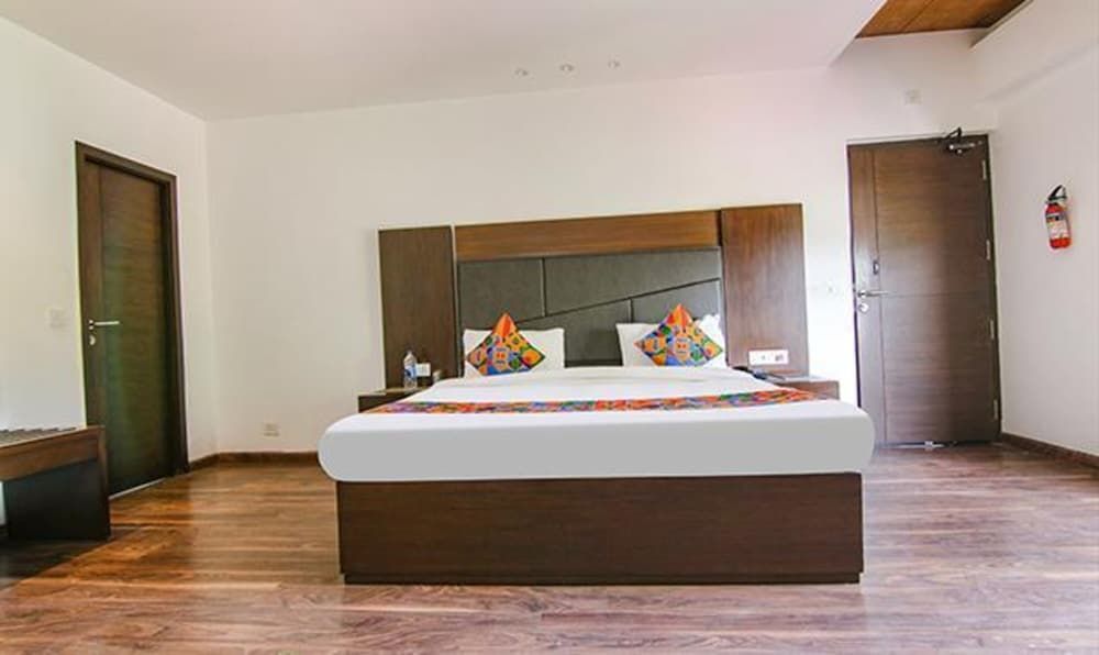 Luxury Room, 1 Queen Bed