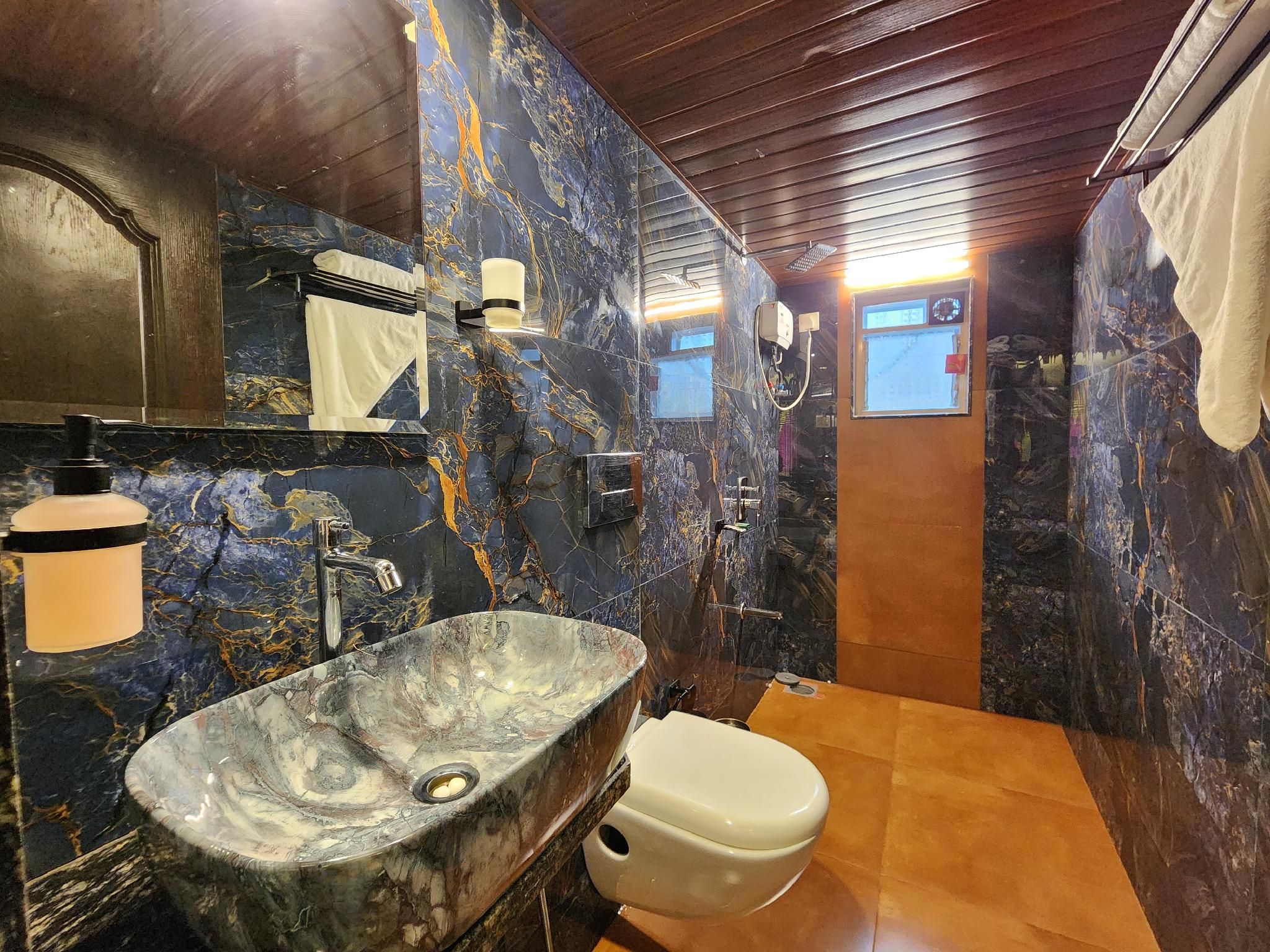 Honeymoon Suite with Plunge Pool