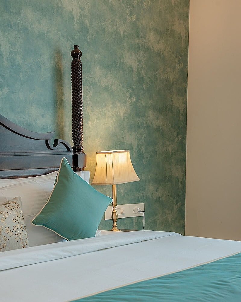 35 Sahakar Suites Deluxe Room 5