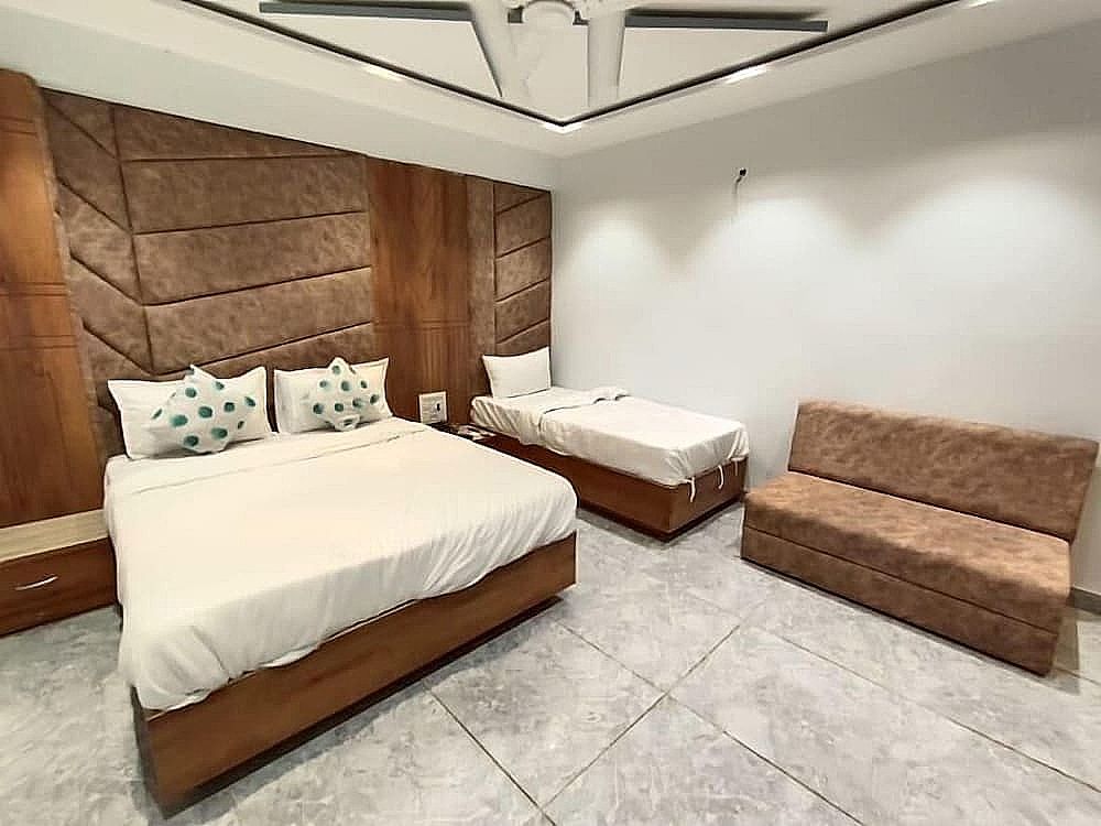 Deluxe Triple Room
