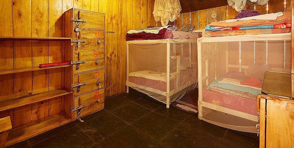 Economy Quadruple Room, Mixed Dorm, Shared Bathroom, Garden Area